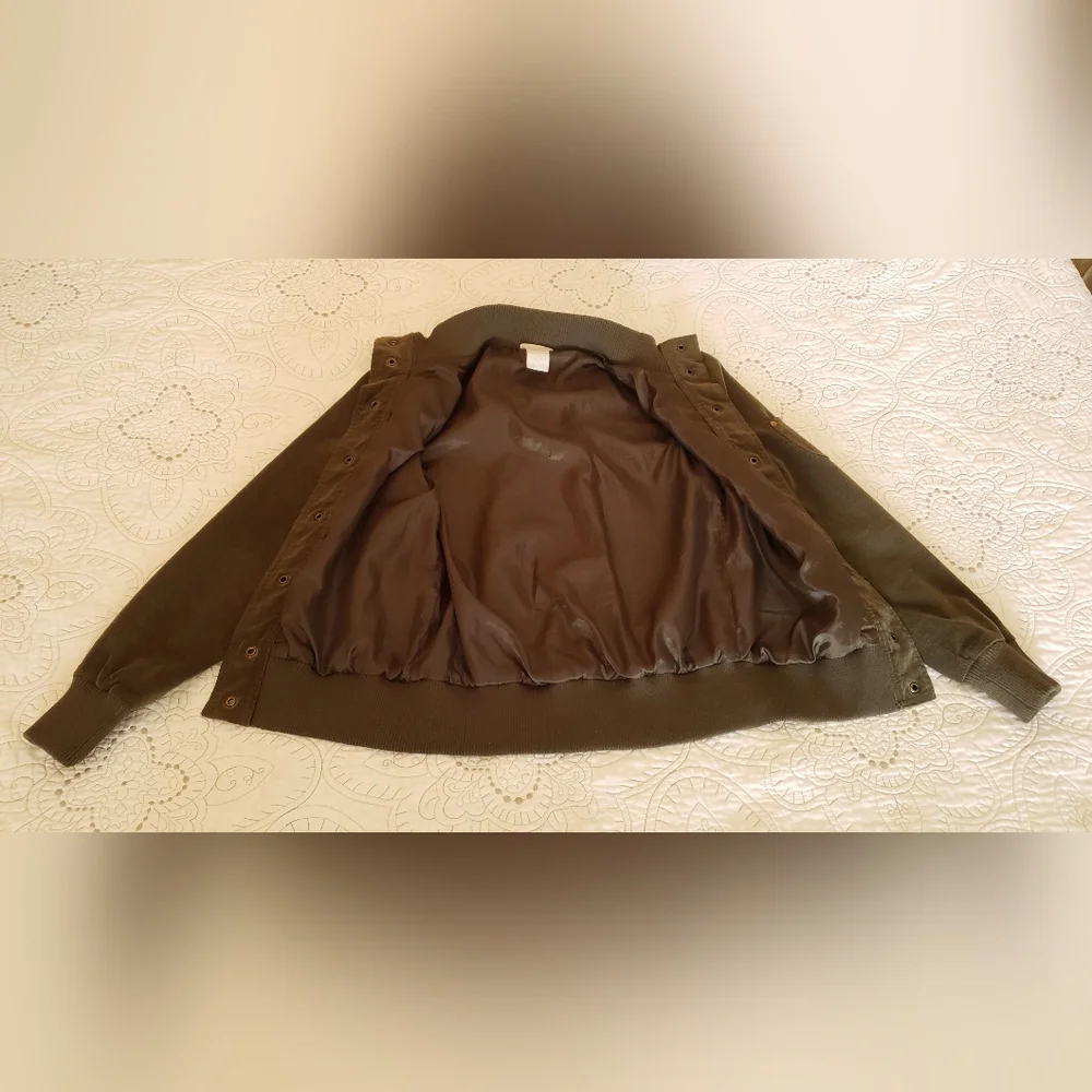 Army Green Bomber-style Jacket - Picture 5 of 15